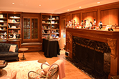 HOLIDAYS WITH KWANCHAI